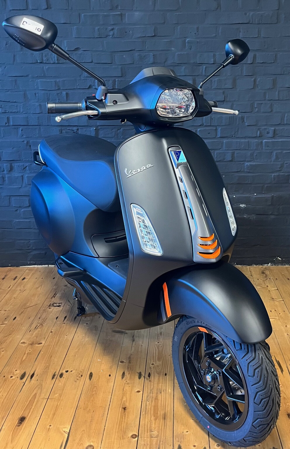 Vespa Sprint S Elettrica Demo (45 km/h)